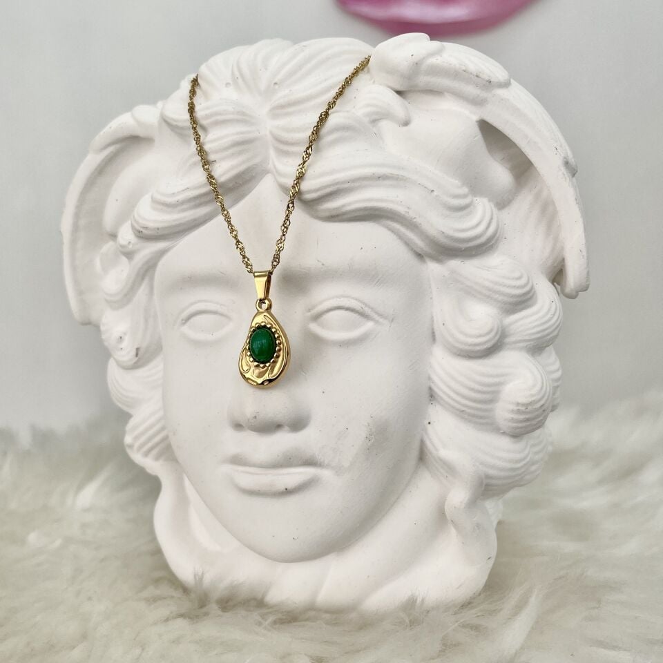 Çelik Yeşil Taşlı Kolye