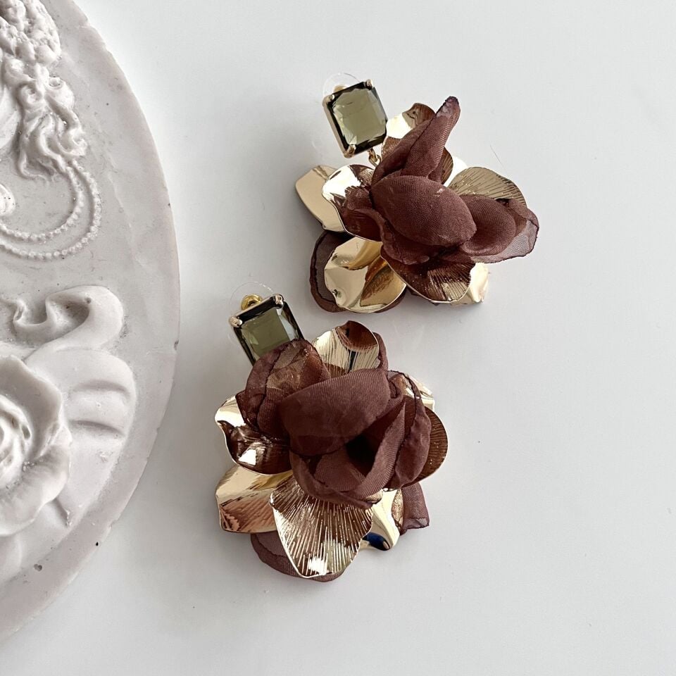 İthal Kahverengi Tüllü Çiçek Küpe