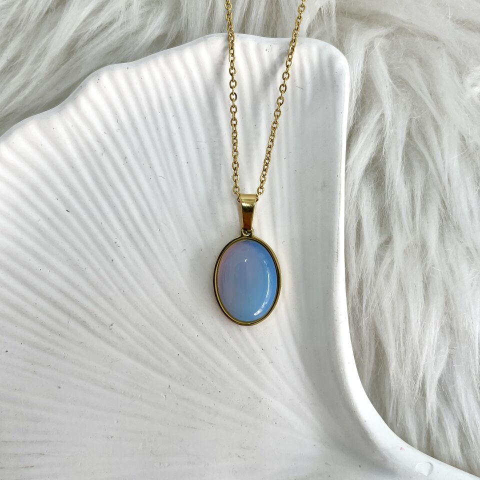 Çelik Ay Taşı Kolye