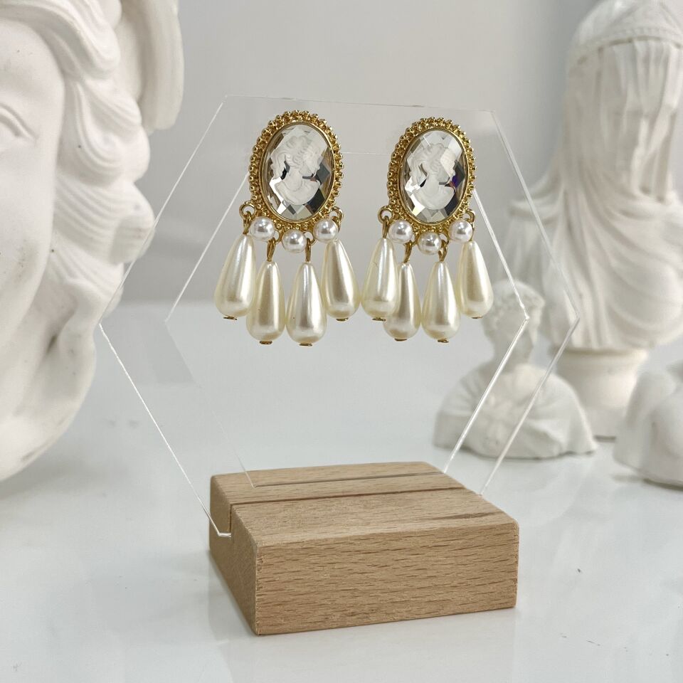 İthal Kadın Detay İncili Küpe