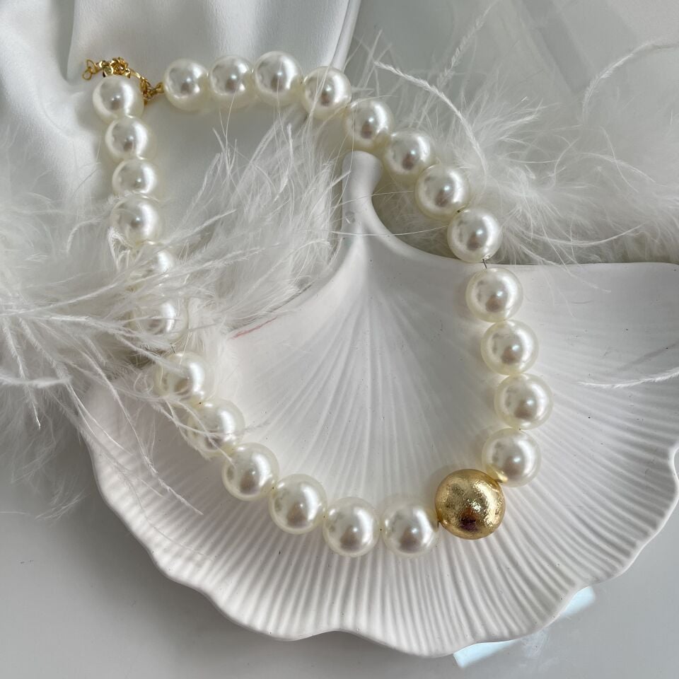 İnci Sıra Topçuk Kolye