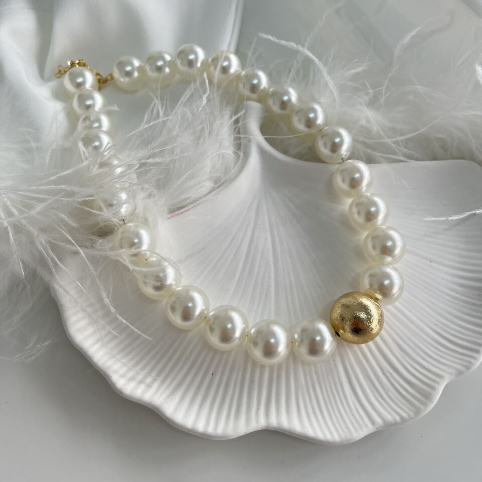 İnci Sıra Topçuk Kolye