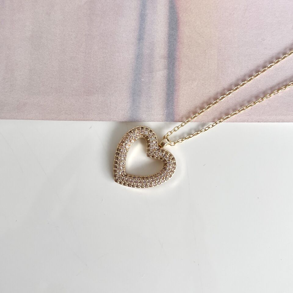 Özel Seri Taşlı Kalp Kolye