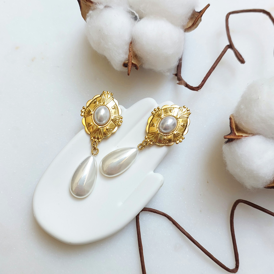 Çelik İnci Detay Küpe