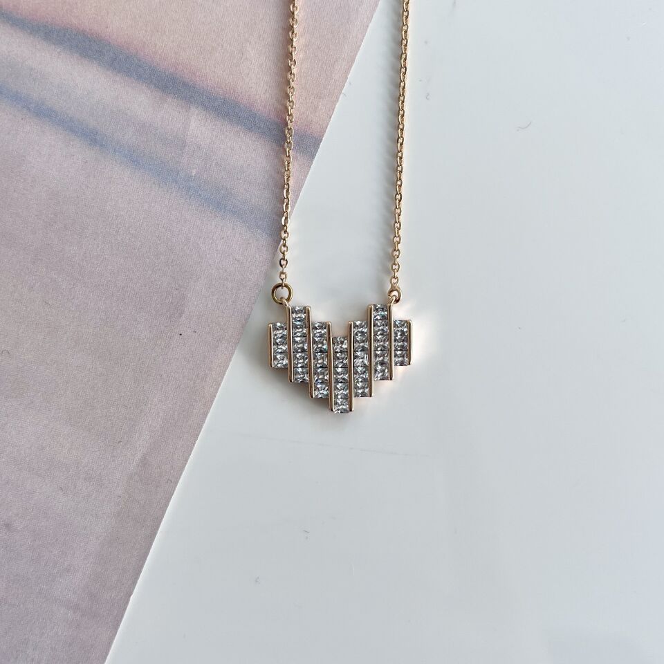 Xuping Taşlı Kalp Kolye