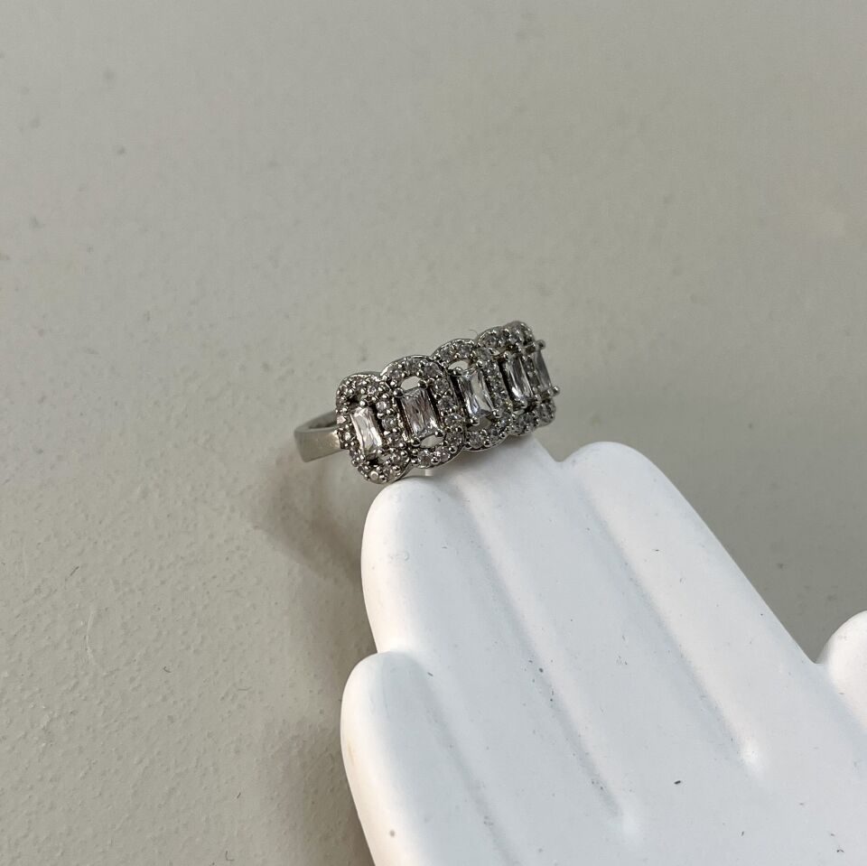 Zirkon Taşlı Yüzük