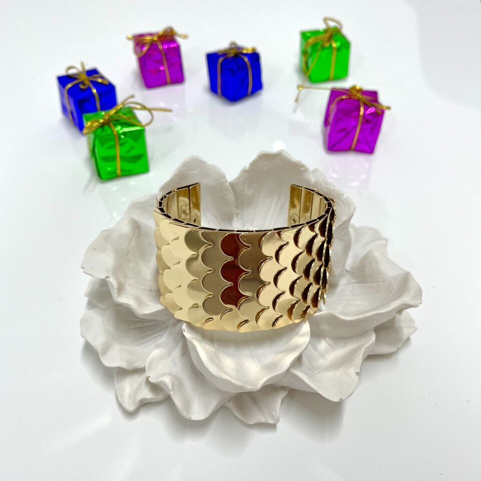 İthal Vip Seri Pul Desenli Kelepçe