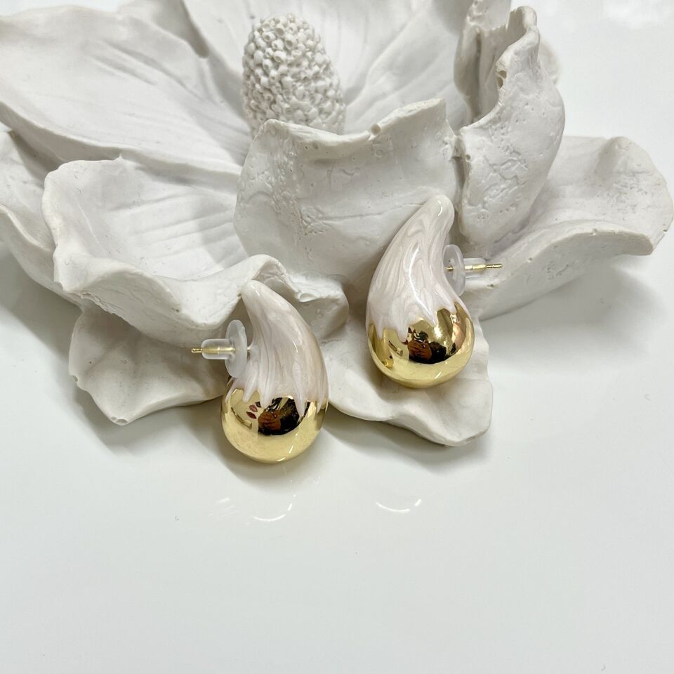 İthal Mineli Bottega Küpe