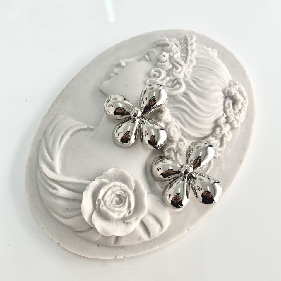 Özel Seri Çiçek Küpe