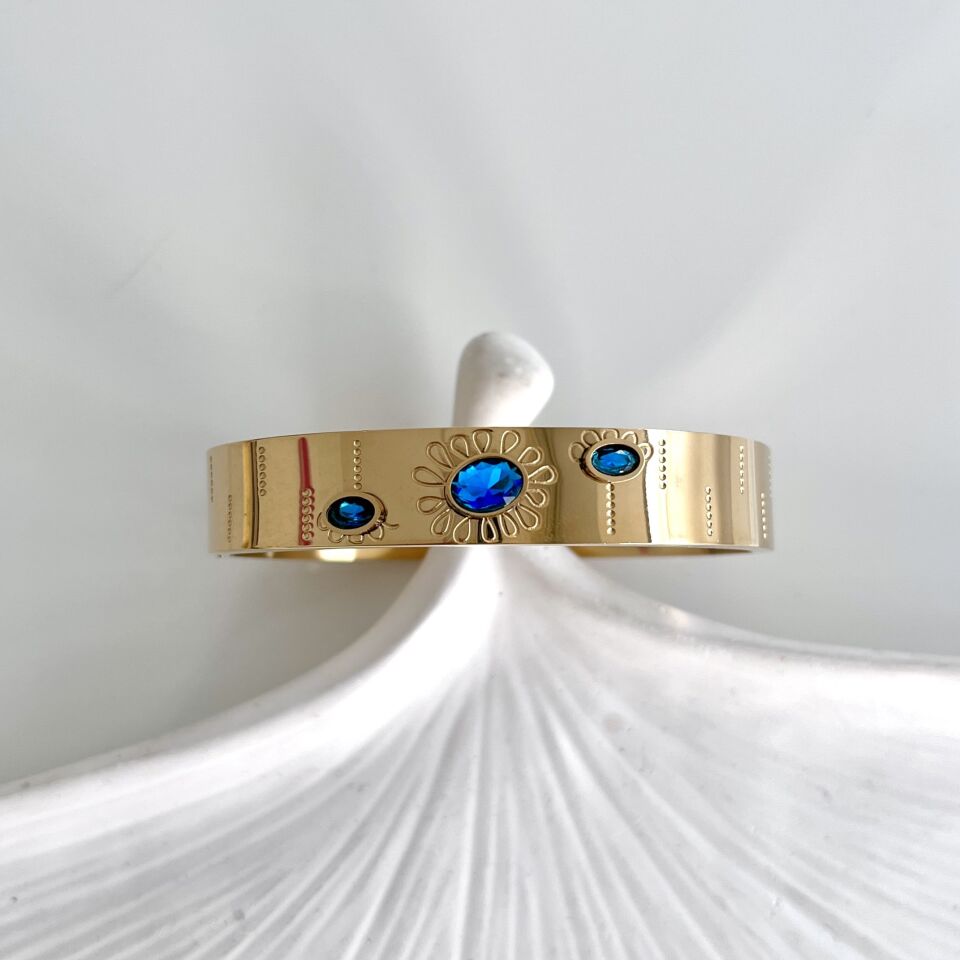 Çelik Lacivert Taşlı Kelepçe