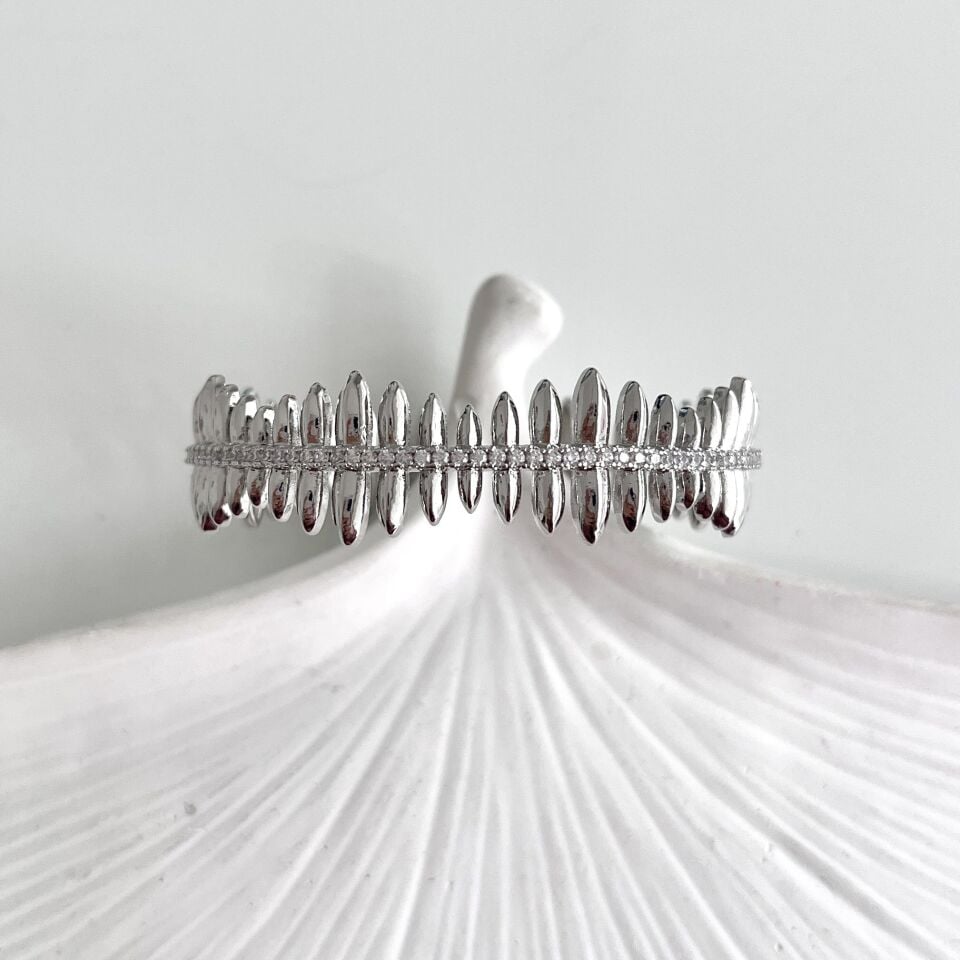 Özel Seri Zirkon Sıralı Kelepçe