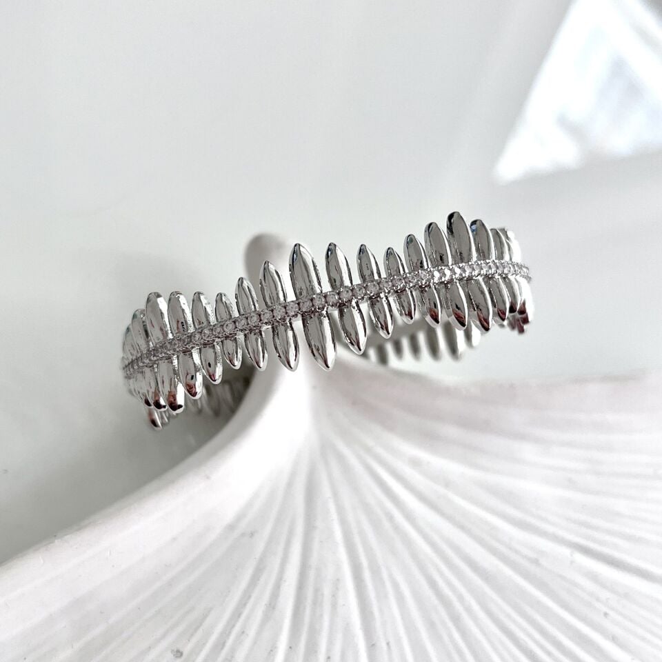 Özel Seri Zirkon Sıralı Kelepçe