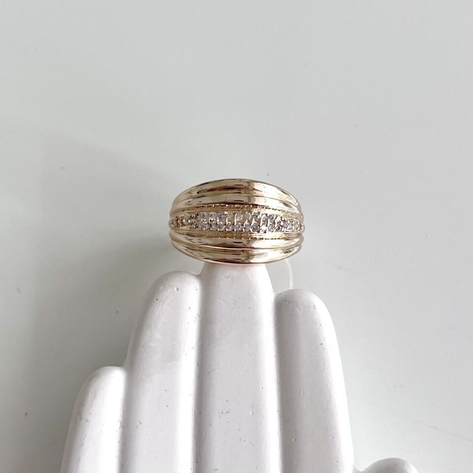 Özel Seri Zirkon Sıralı Yüzük