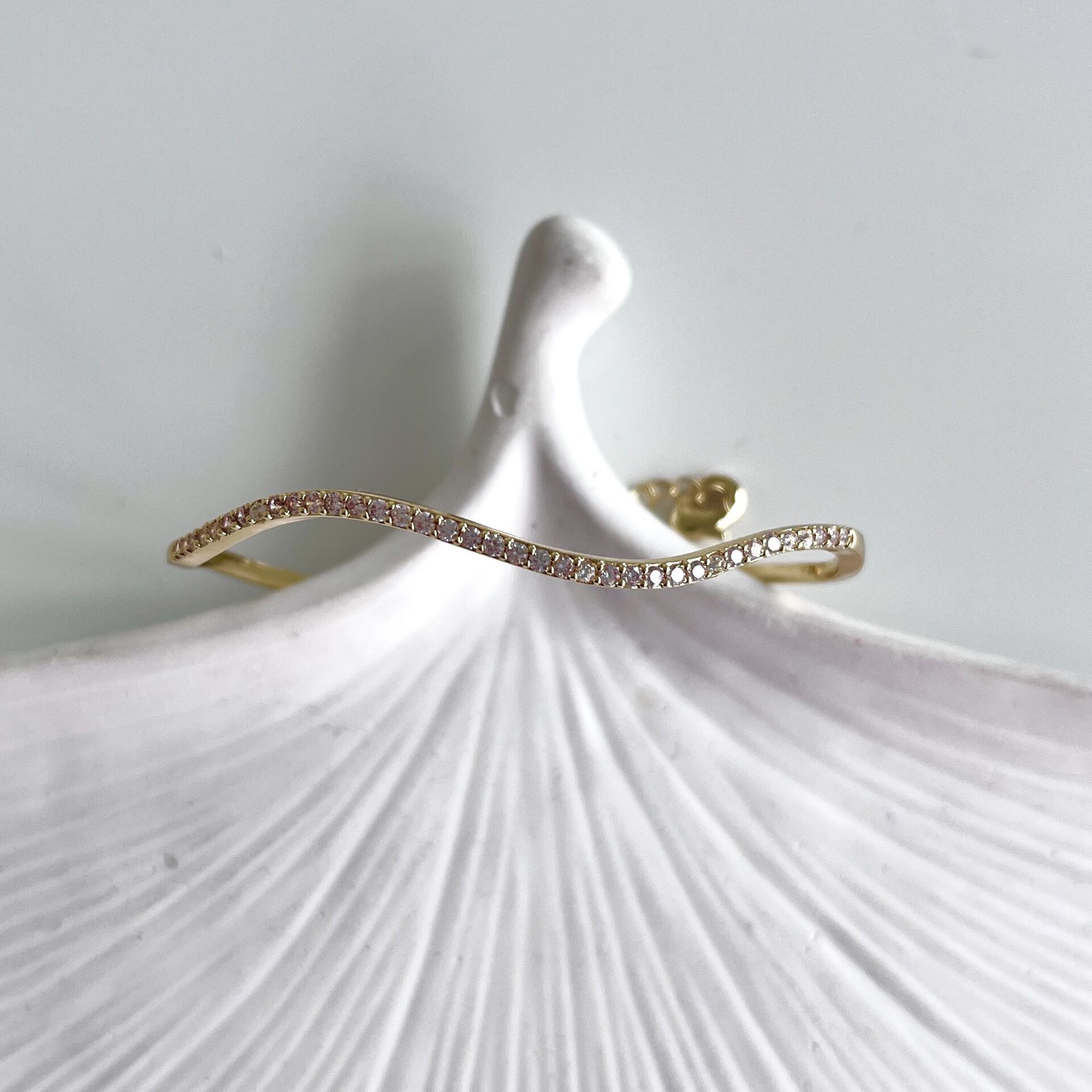 Özek Seri Dalgalı İnce Bilezik