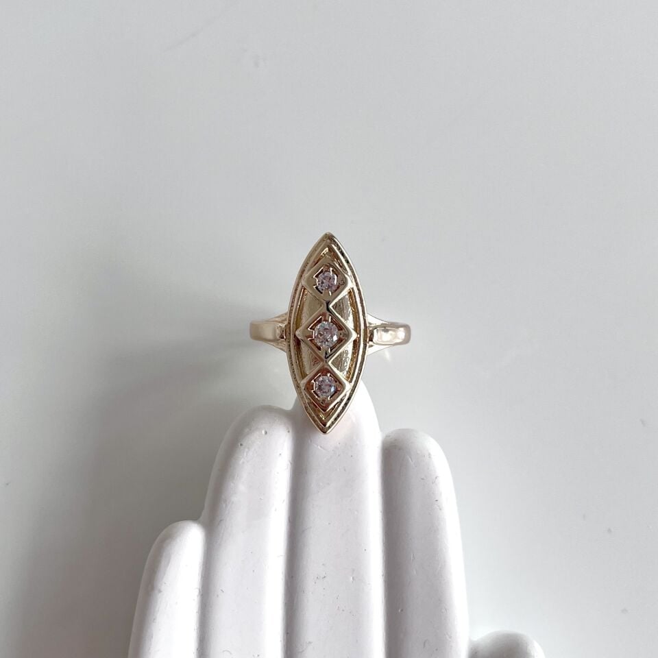 Özel Seri Taşlı Yüzük