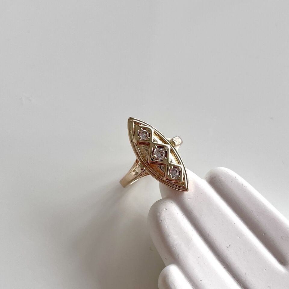 Özel Seri Taşlı Yüzük