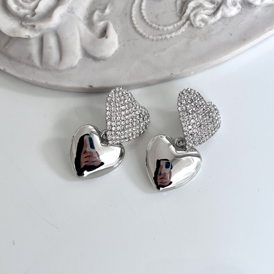 Özel Seri Taşlı Kalp Küpe