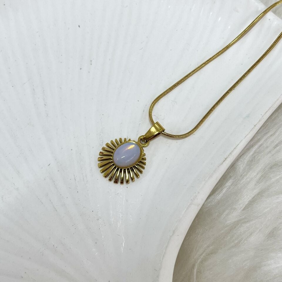 Çelik Ay Taşı Kolye