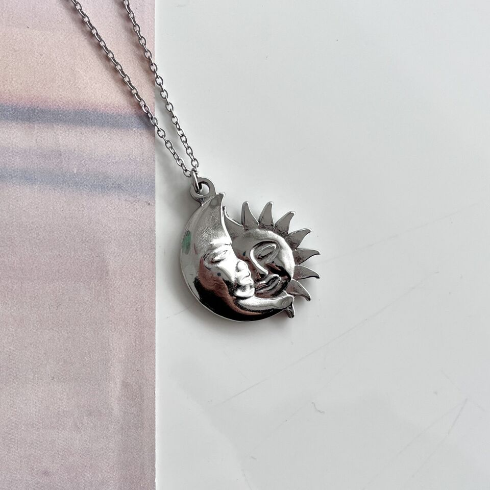 Çelik Ay Güneş Kolye