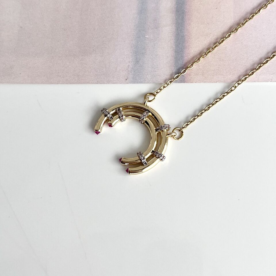 Çelik Taşlı Kolye