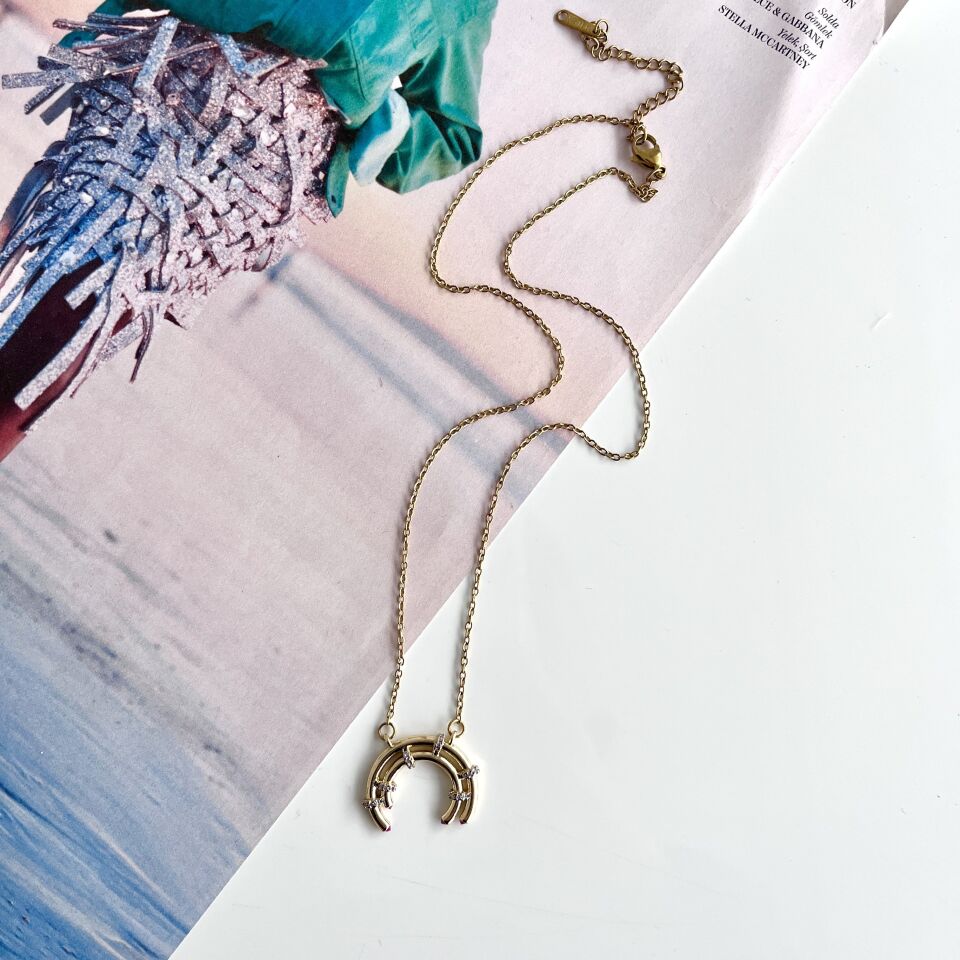 Çelik Taşlı Kolye