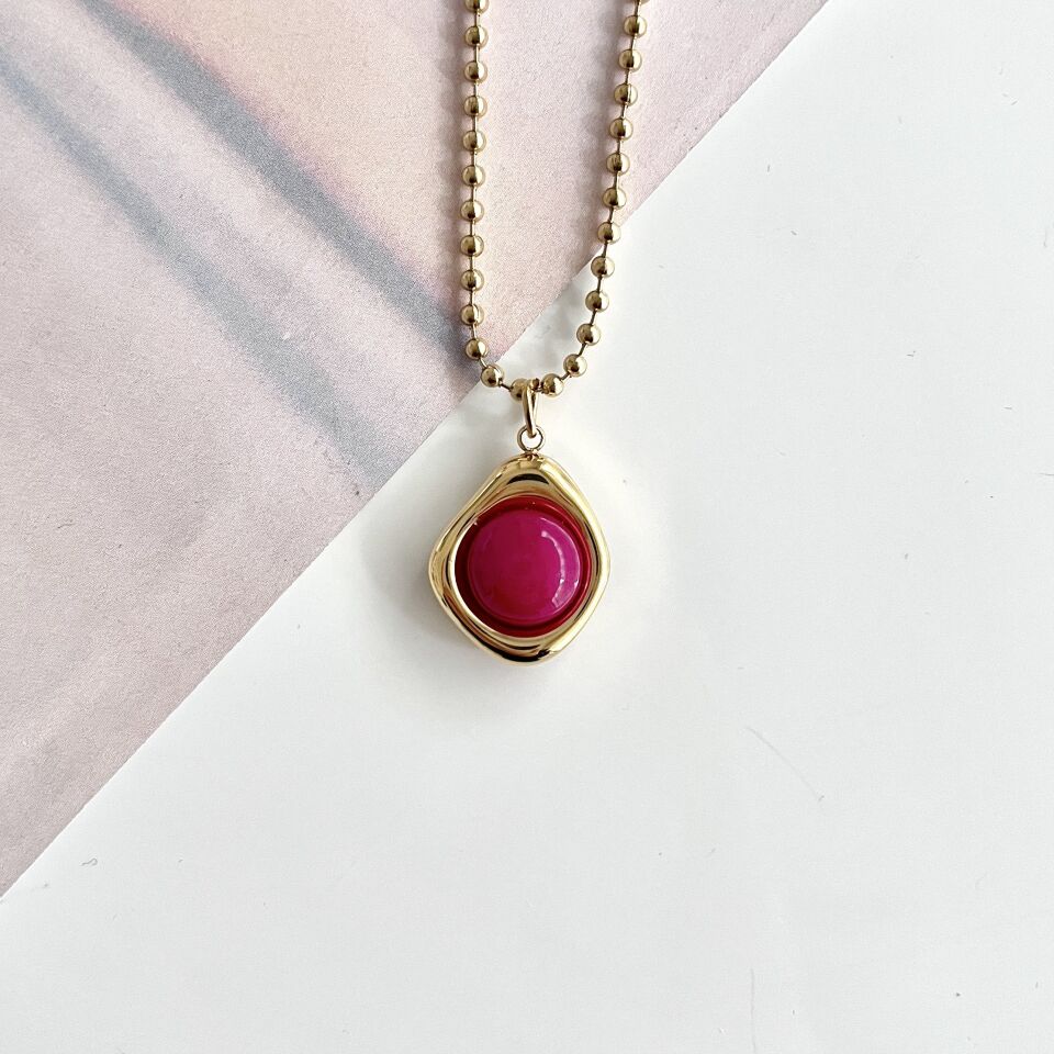 Çelik Pembe Taşlı Kolye