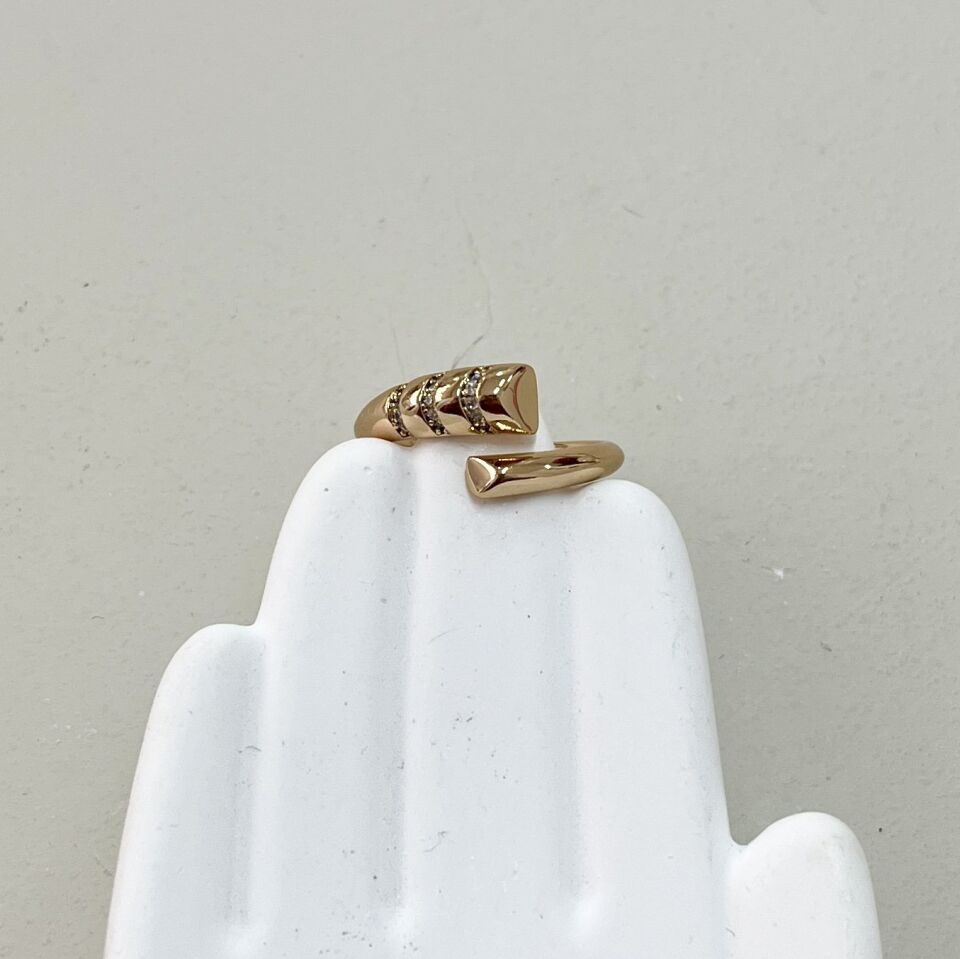 Xuping Taşlı Yüzük