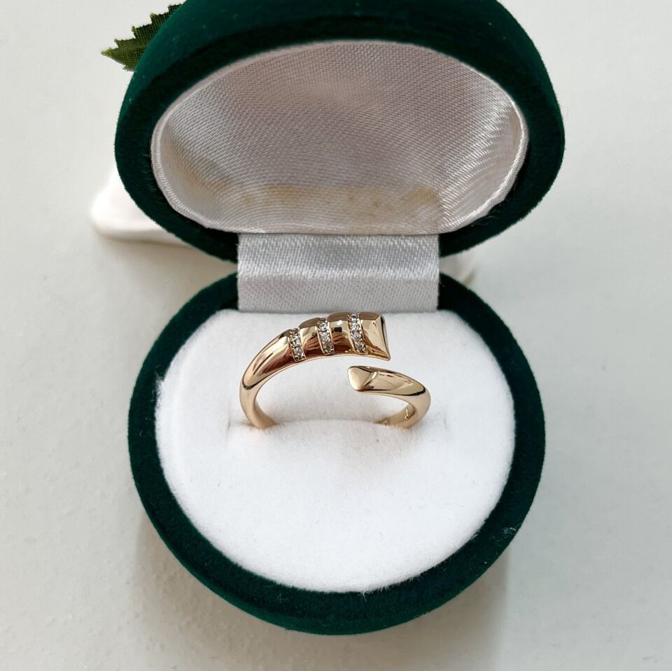 Xuping Taşlı Yüzük