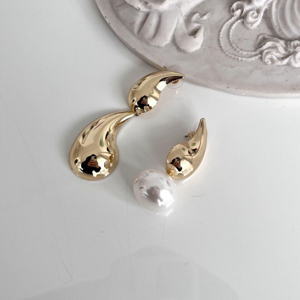 İthal İnci Detay Bottega Küpe