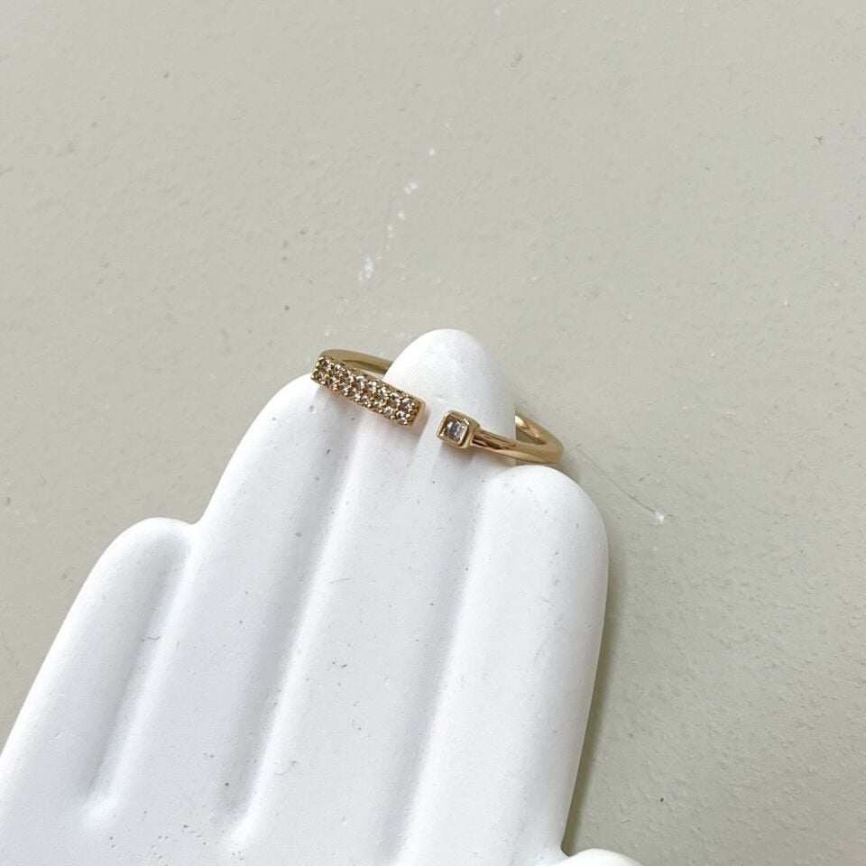 Xuping Taşlı Yüzük