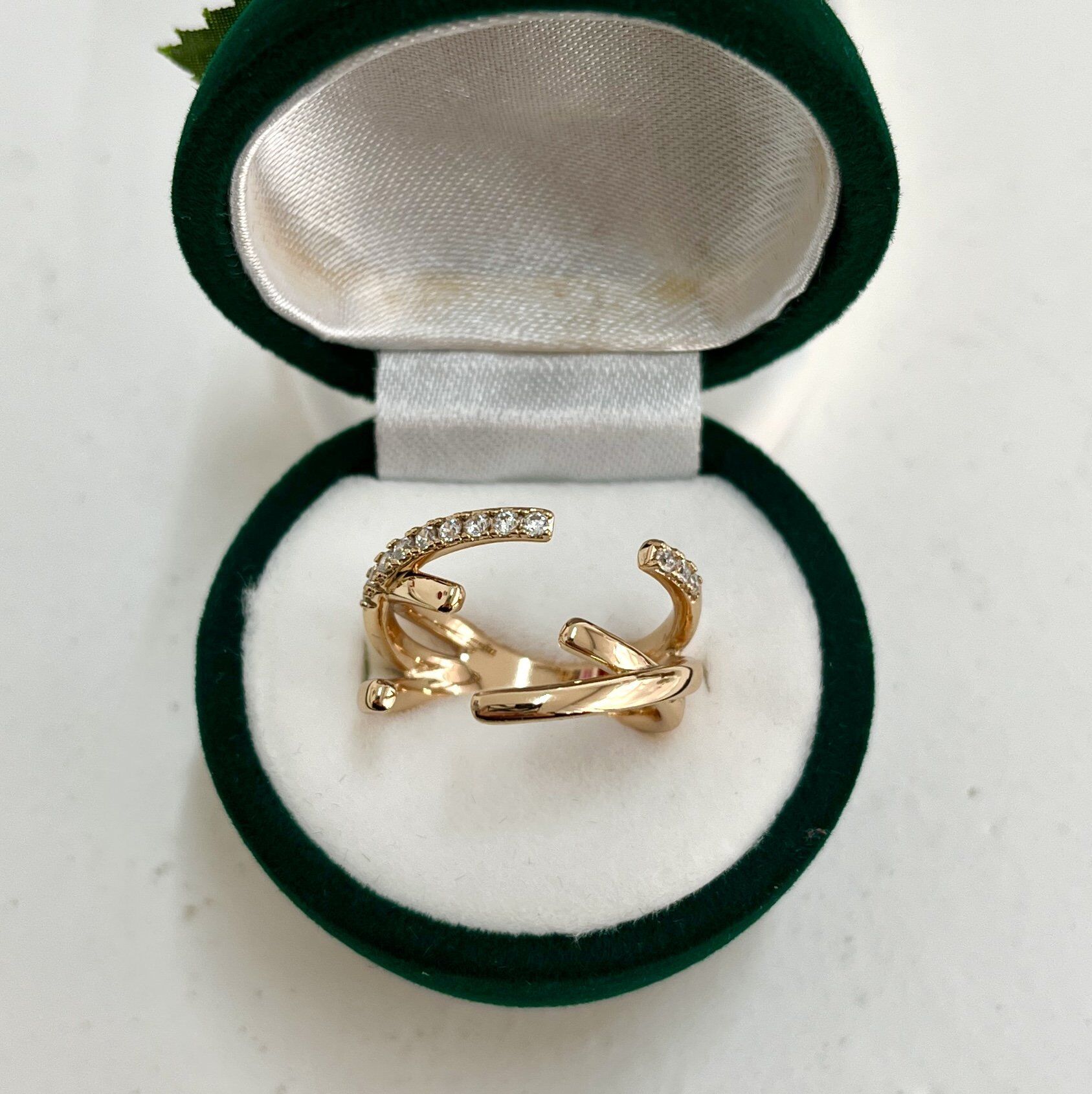 Xuping Şekilli Yüzük