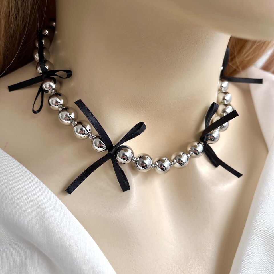 Özel Seri Kurdele Detay Topçuk Kolye