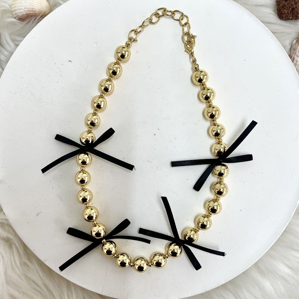 Özel Seri Kurdele Detay Topçuk Kolye