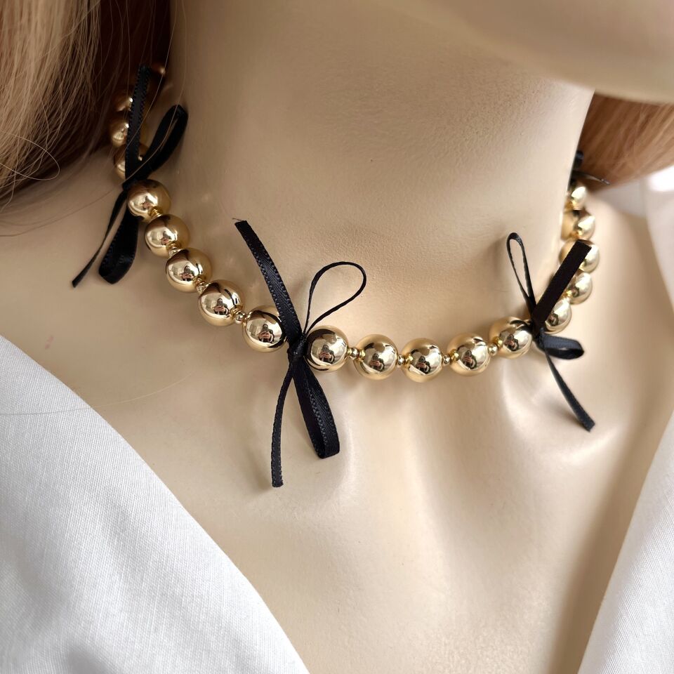 Özel Seri Kurdele Detay Topçuk Kolye