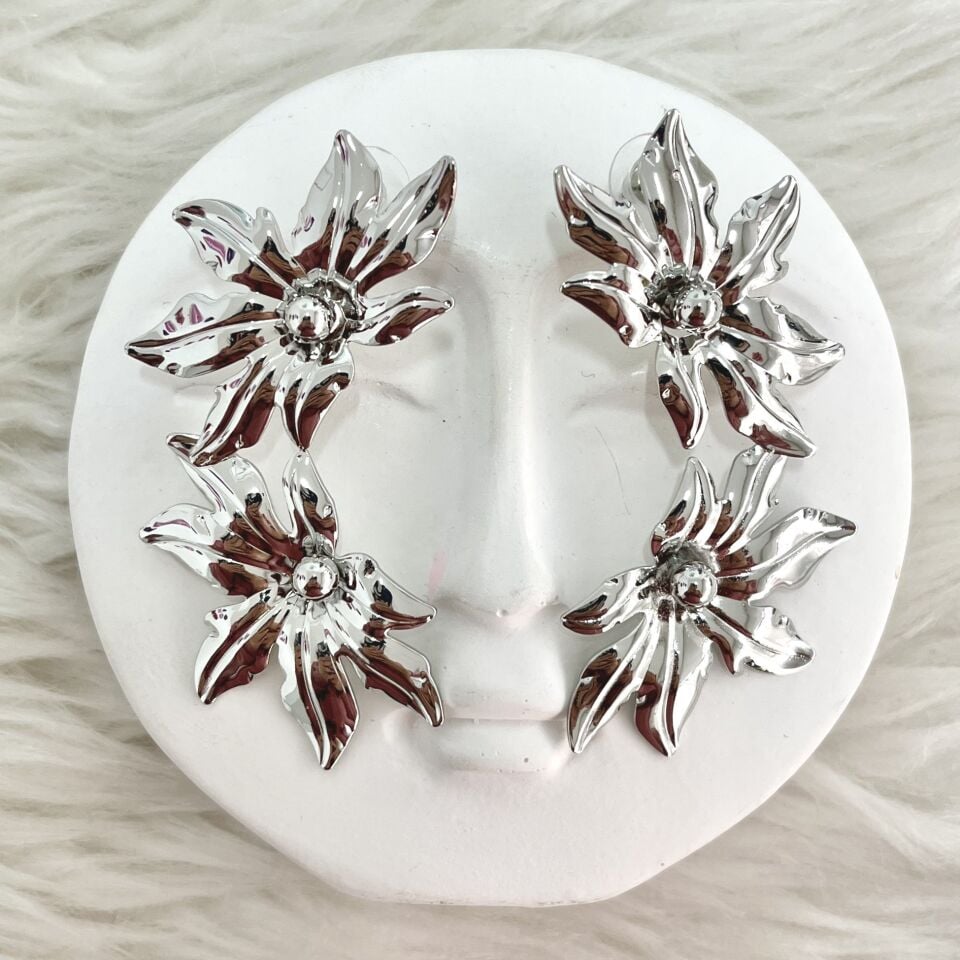 İthal Özel Seri Çiçek Küpe