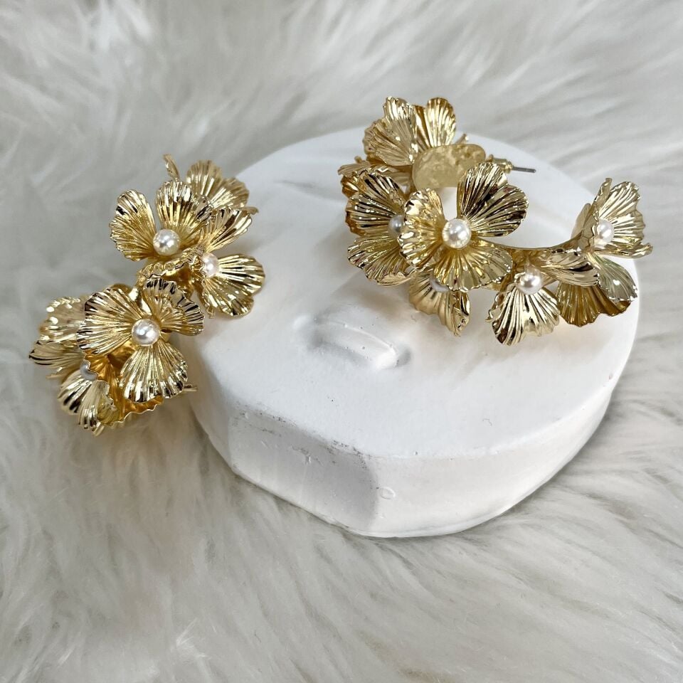 İthal İnci Detay Çiçek Vip Küpe