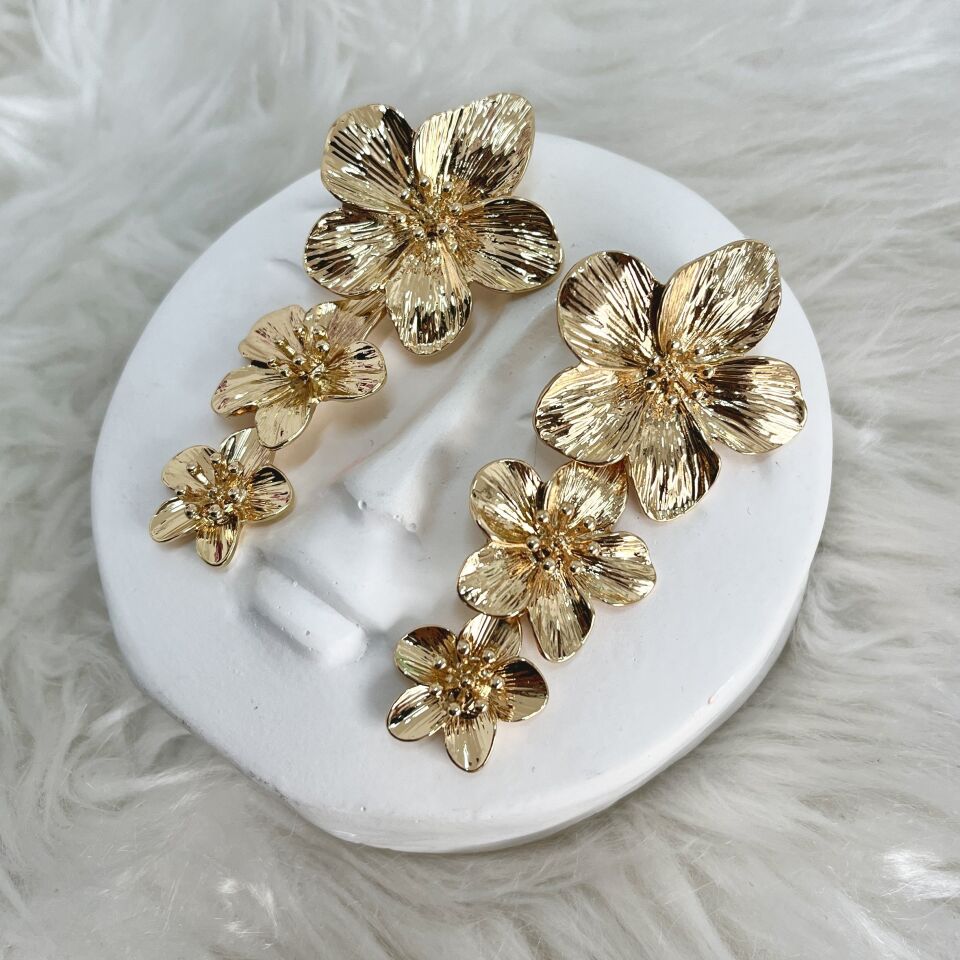 İthal Üç Çiçekli Vip Küpe