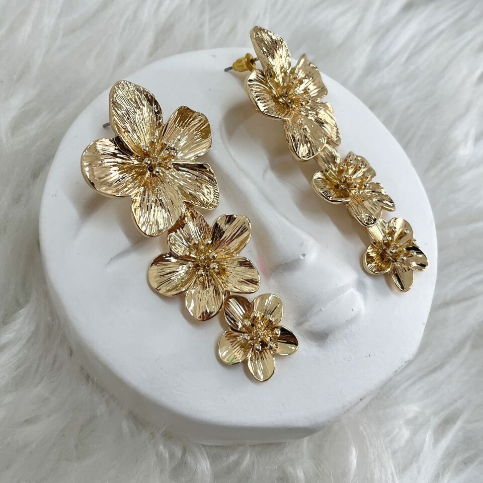 İthal Üç Çiçekli Vip Küpe