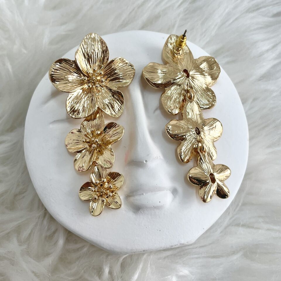 İthal Üç Çiçekli Vip Küpe