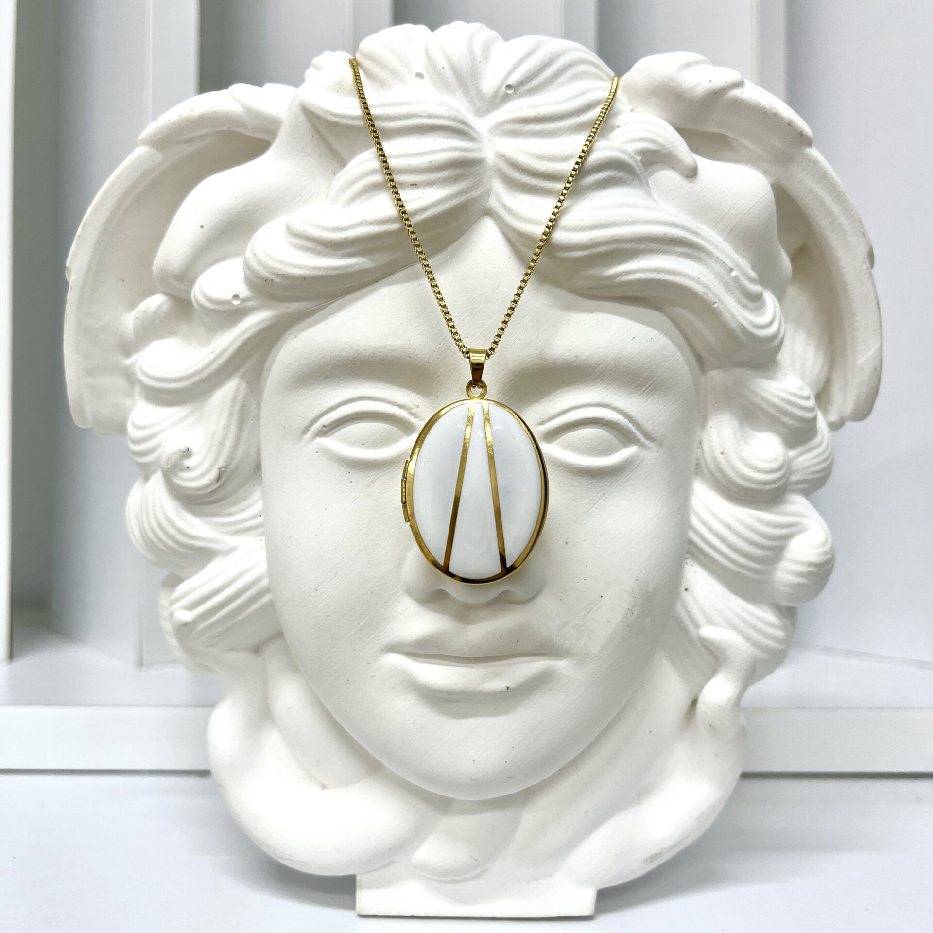 Çelik Açılabilir Kolye