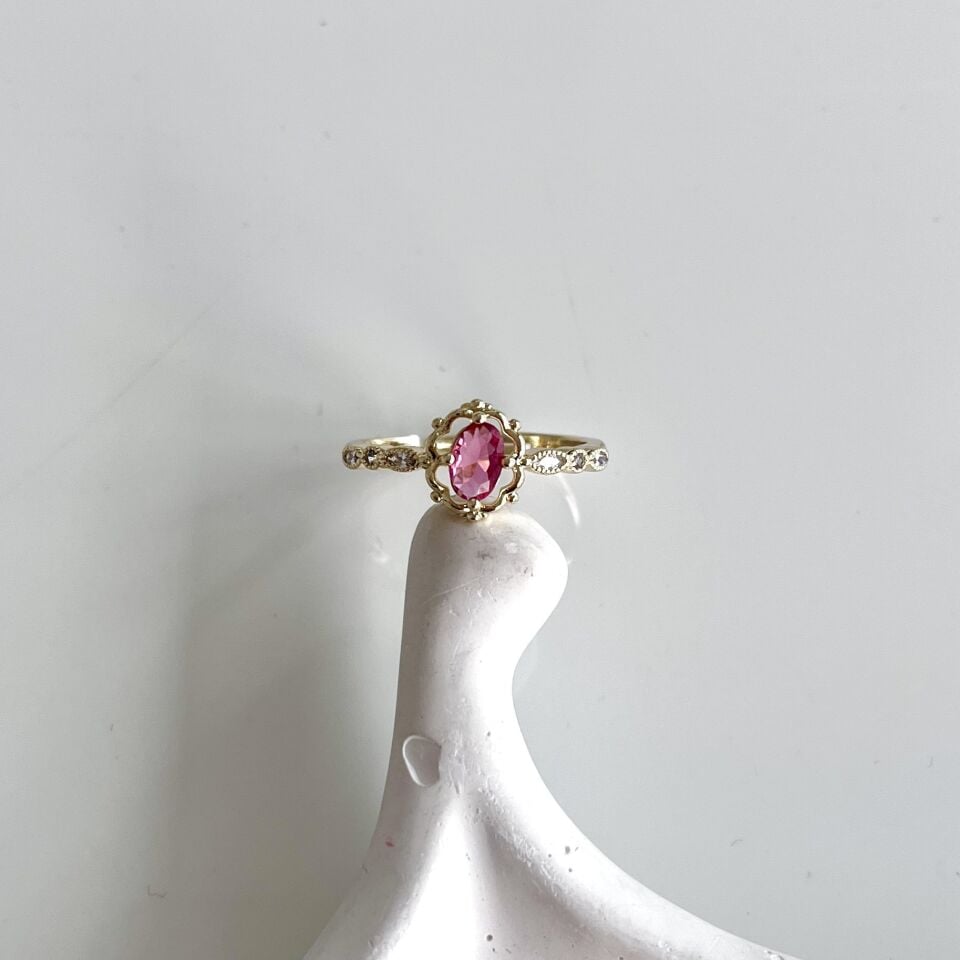 Özel Seri Pembe Yüzük