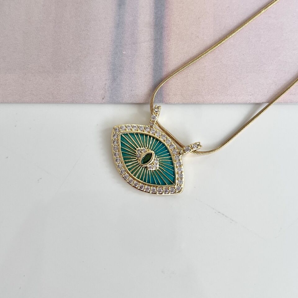 Çelik Taşlı Göz Kolye