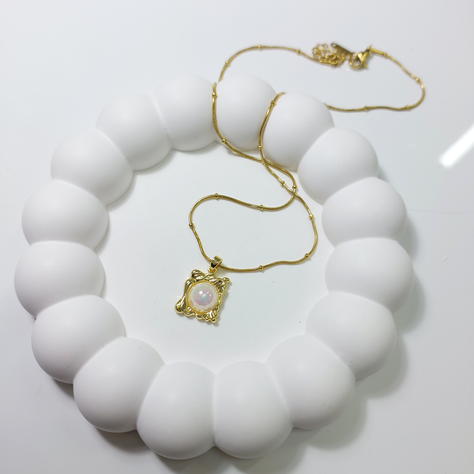 Çelik İnci Görünümlü Kolye