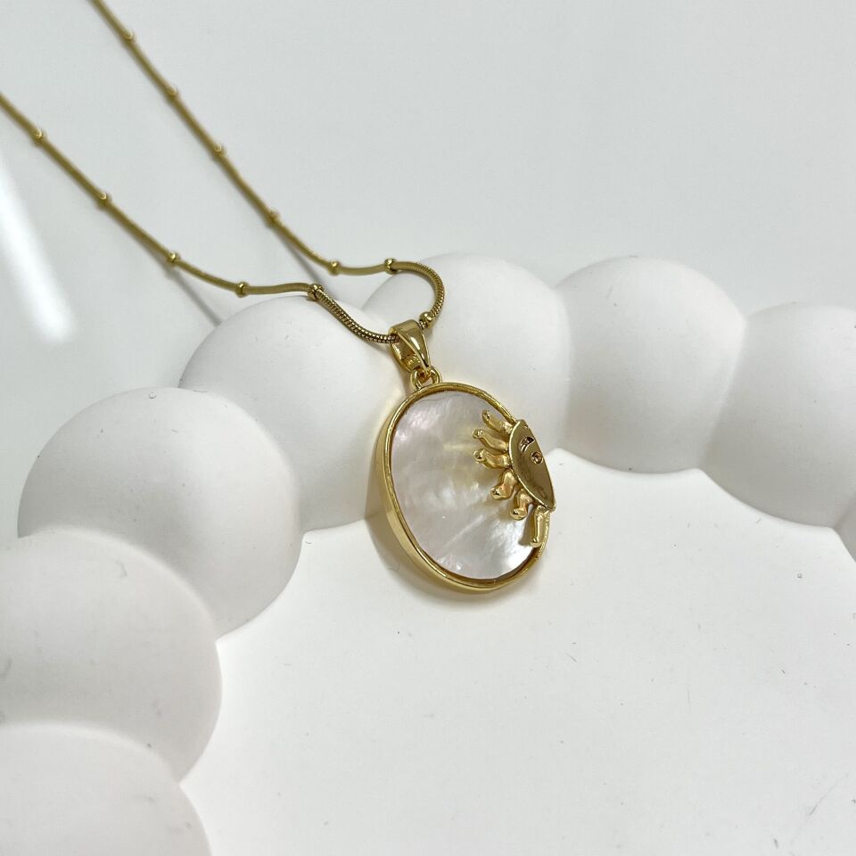 Çelik Sedef Taşı Güneş Kolye