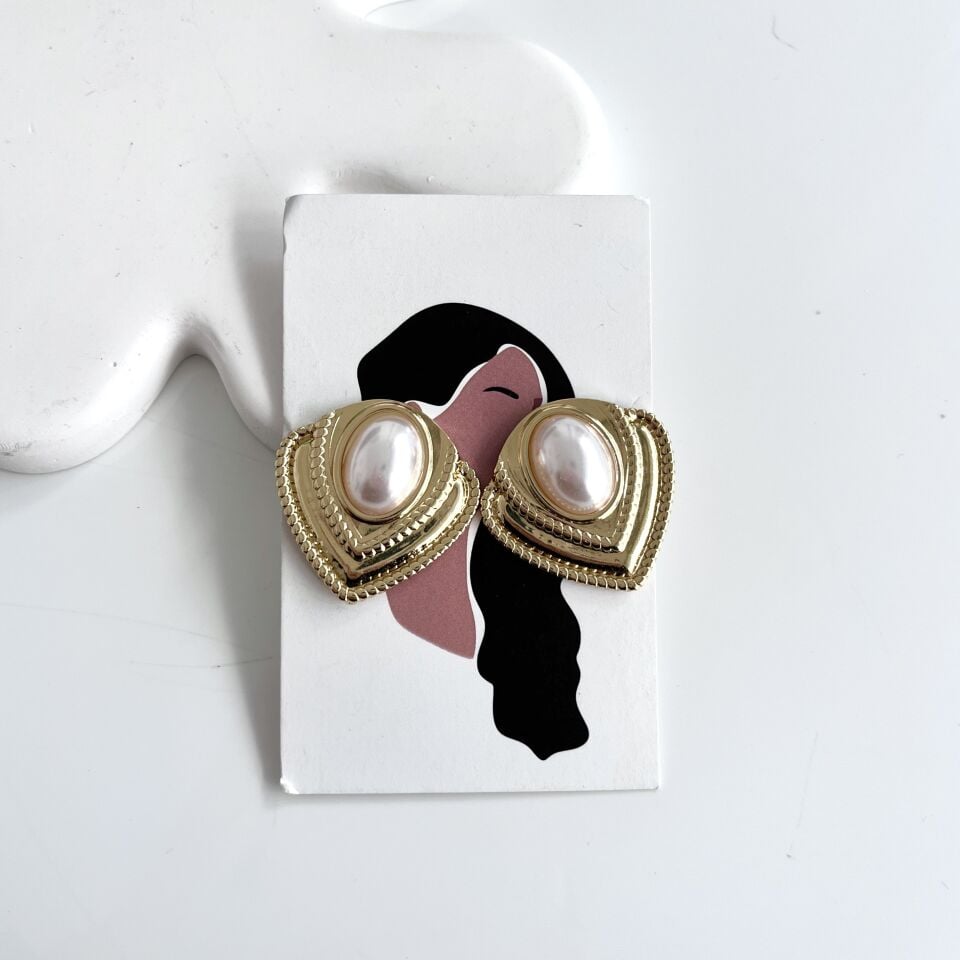 Çelik İnci Detay Üçgen Küpe