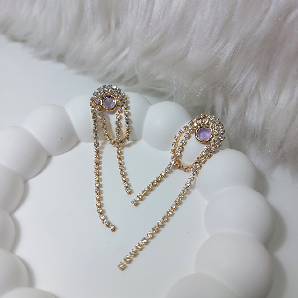 Xuping Su Yolu Mor Taşlı Küpe