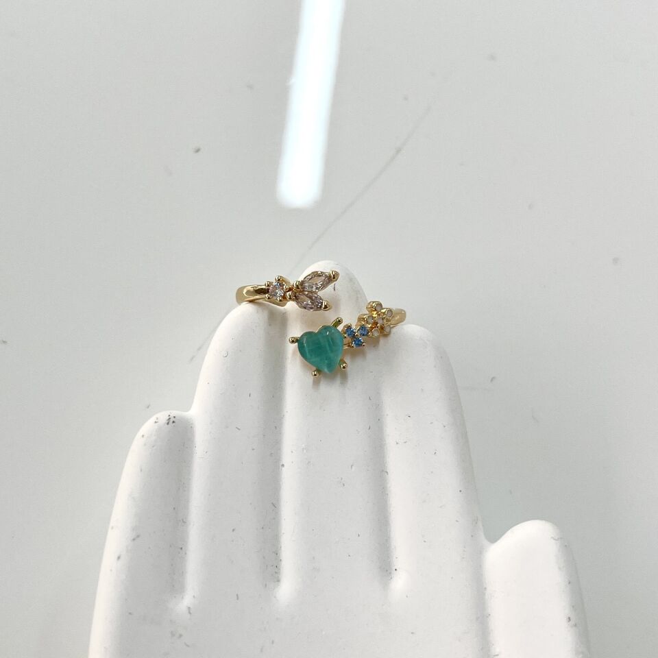 Mavi Kalpli Taşlı Prenses Yüzük