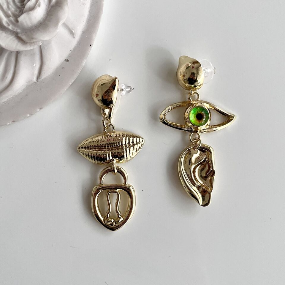 İthal Renkli Göz Küpe