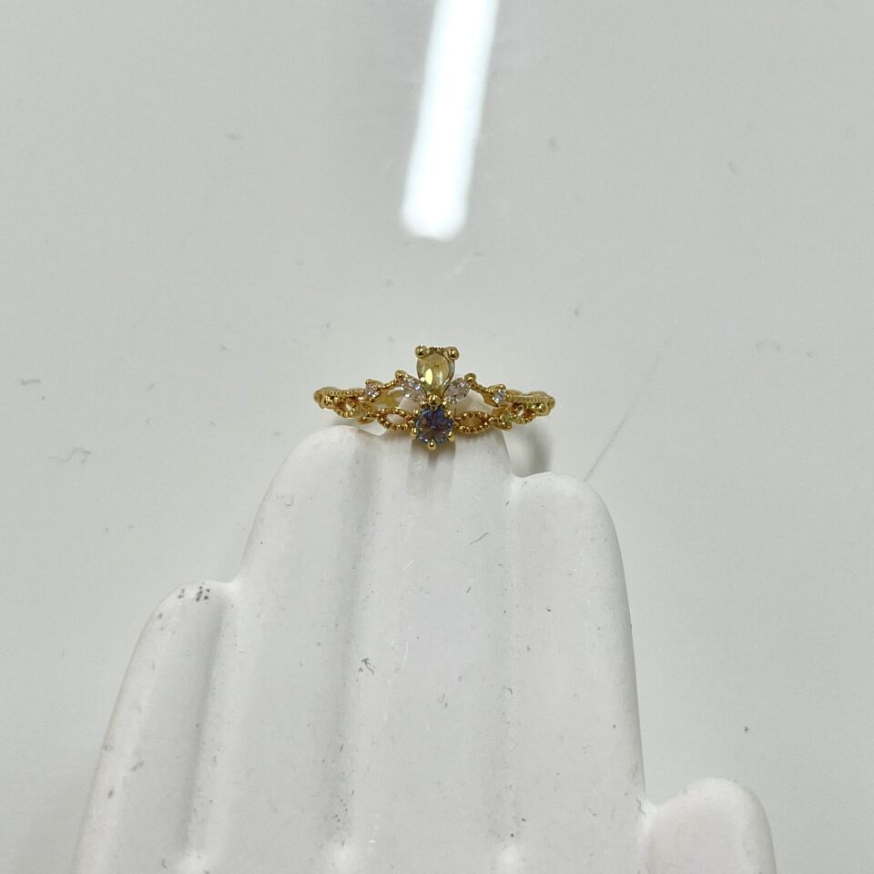 Çift Renkli Taşlı Prenses Yüzük