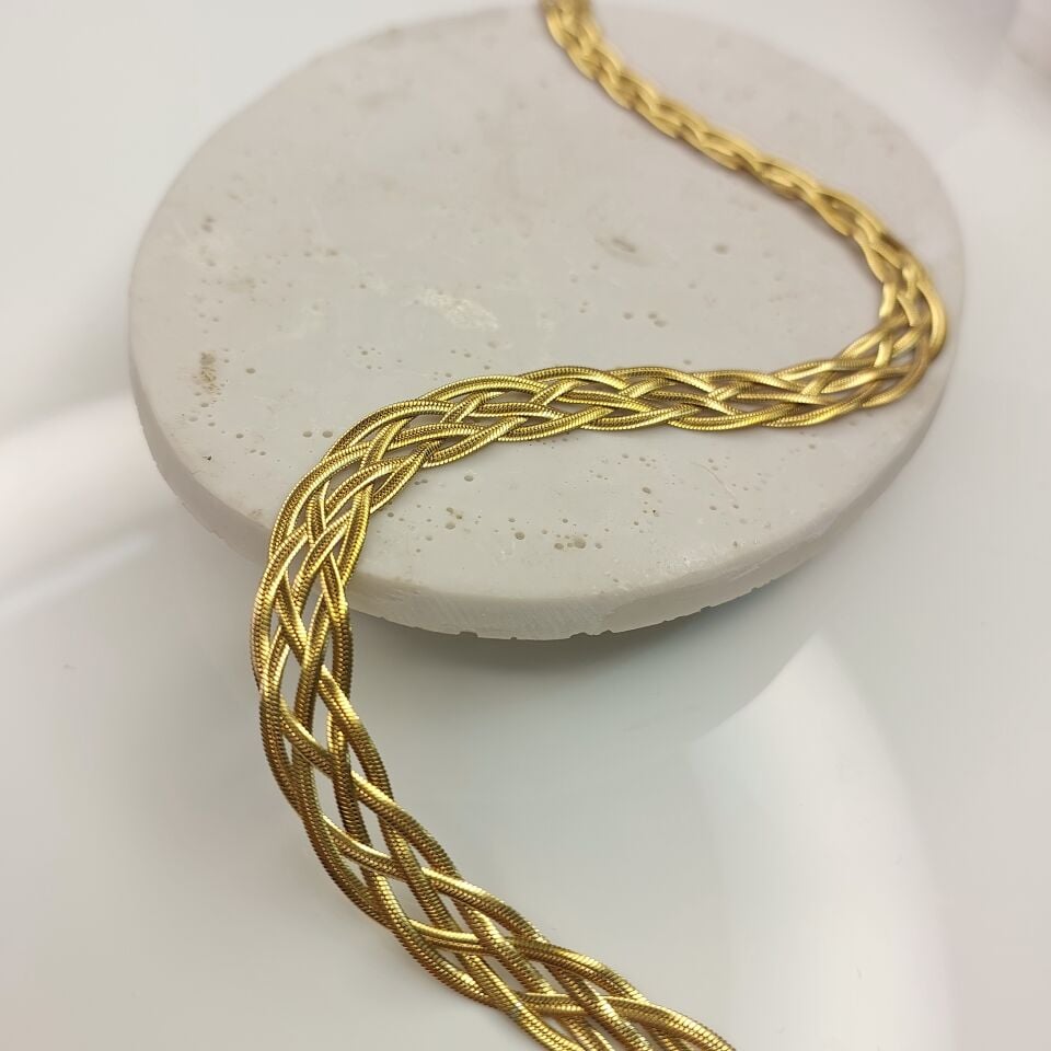 Çelik Dört Seri Sarmal Kolye